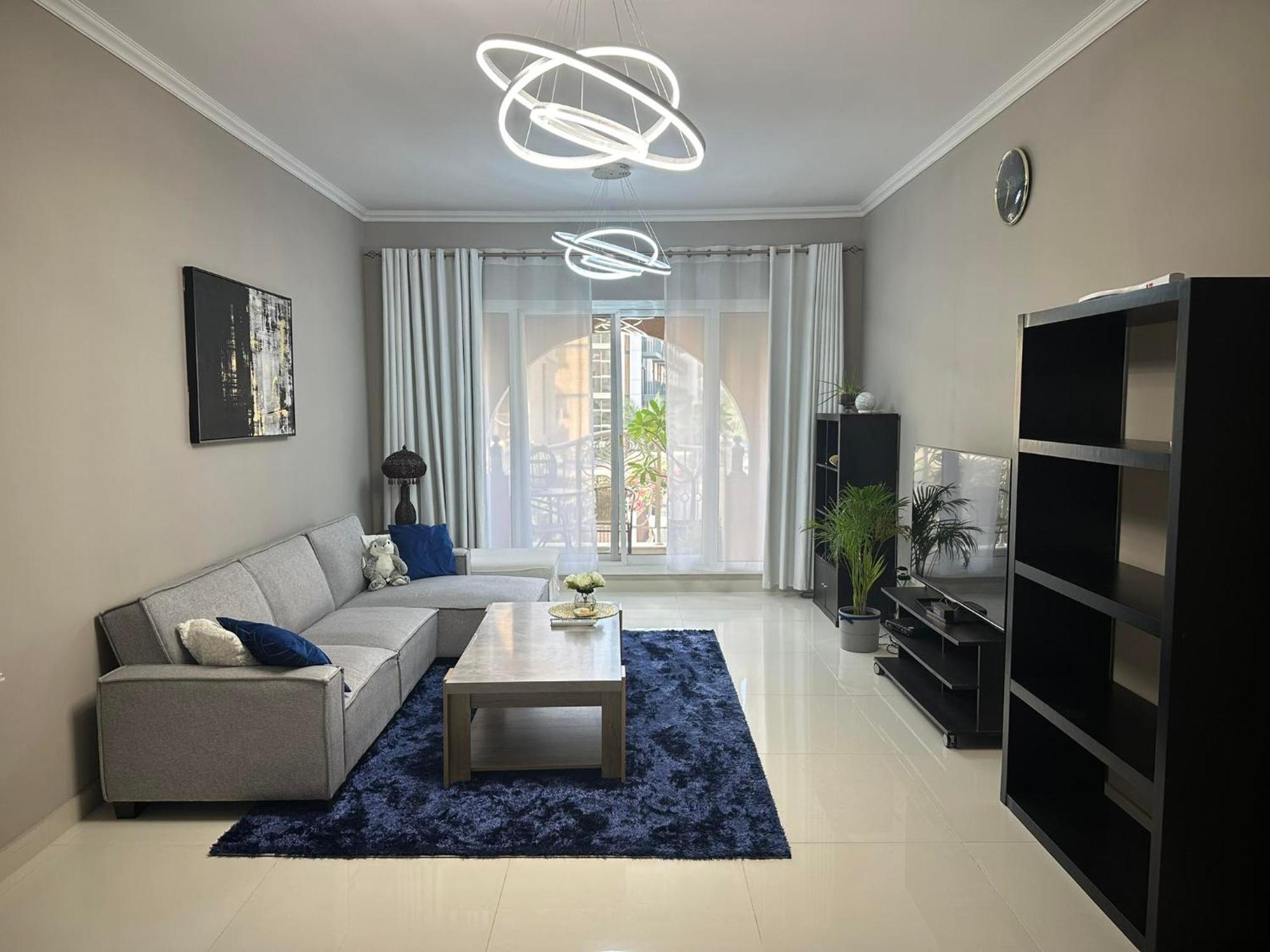 Huge Entire Apartment For Couples ,Families & Groups -Up To 5 Guests- With Free Pool, Steam & Sauna ,Jvc,Dubai Luaran gambar
