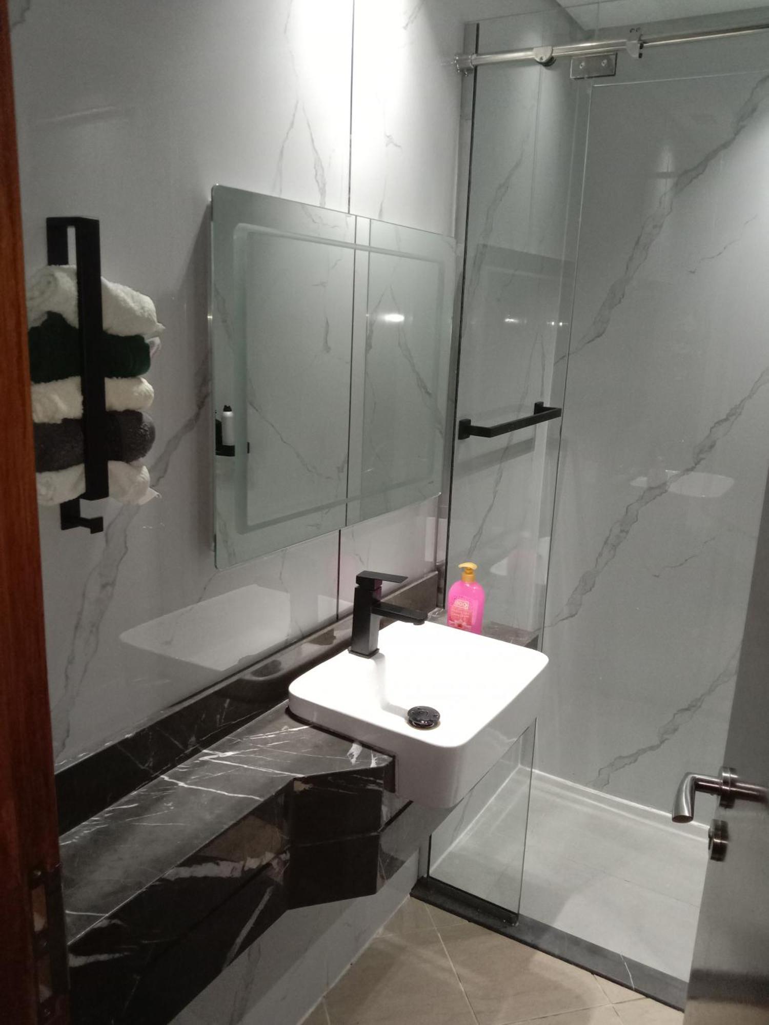 Huge Entire Apartment For Couples ,Families & Groups -Up To 5 Guests- With Free Pool, Steam & Sauna ,Jvc,Dubai Luaran gambar